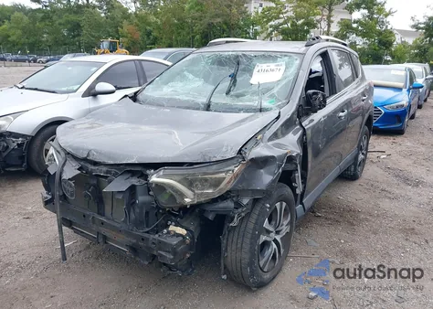 2016 Toyota Rav4 Le z USA, uszkodzony, nr VIN 2T3BFREV6GW529376